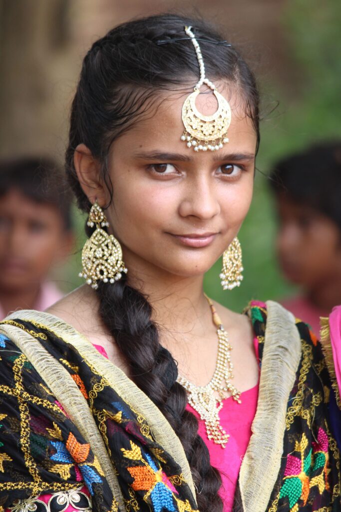cute girl DP for WhatsApp